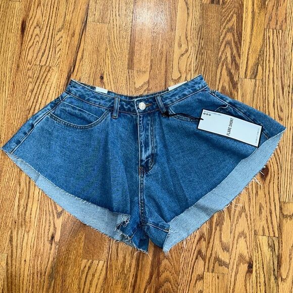 Almost Famous Pants - Almost Famous Flare Short Shorts Raw Hem high waist size 5 NWT new with tags